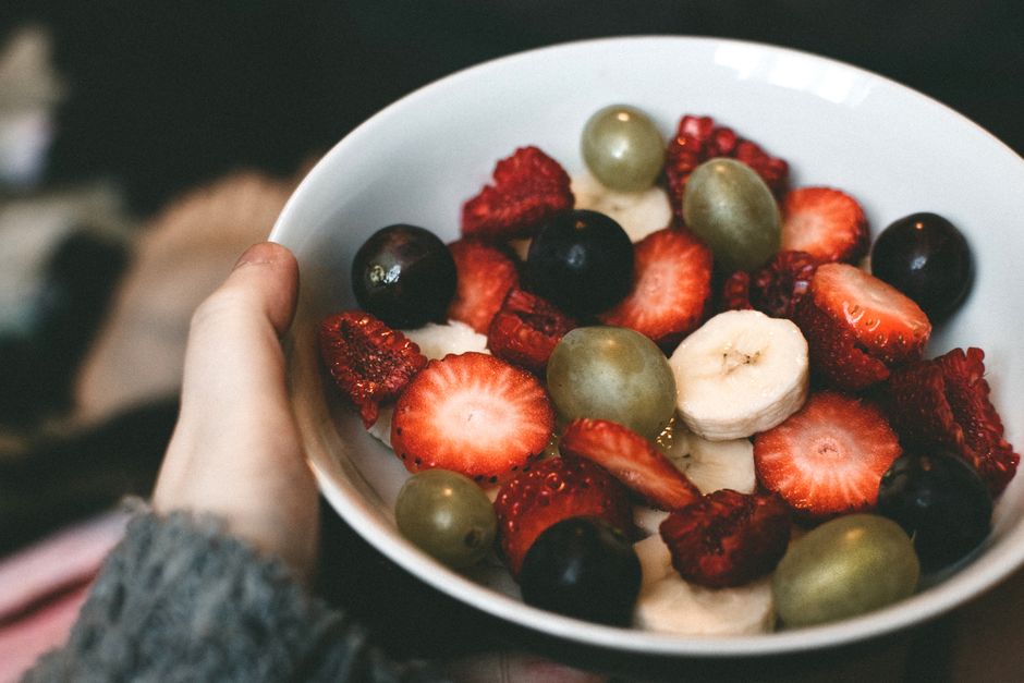 Sustainable Weight Change Versus Crash Diets as a Daily Habit, Day by Day